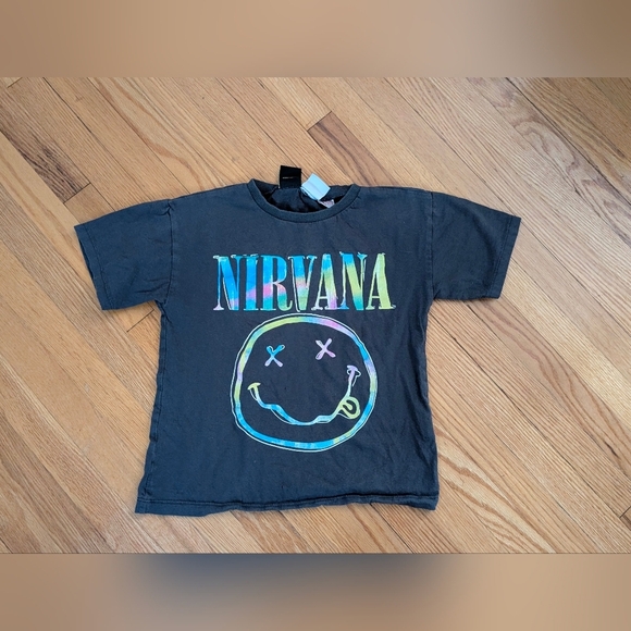 Zara BShort Sleeve Tee Iconic Design - Picture 1 of 3